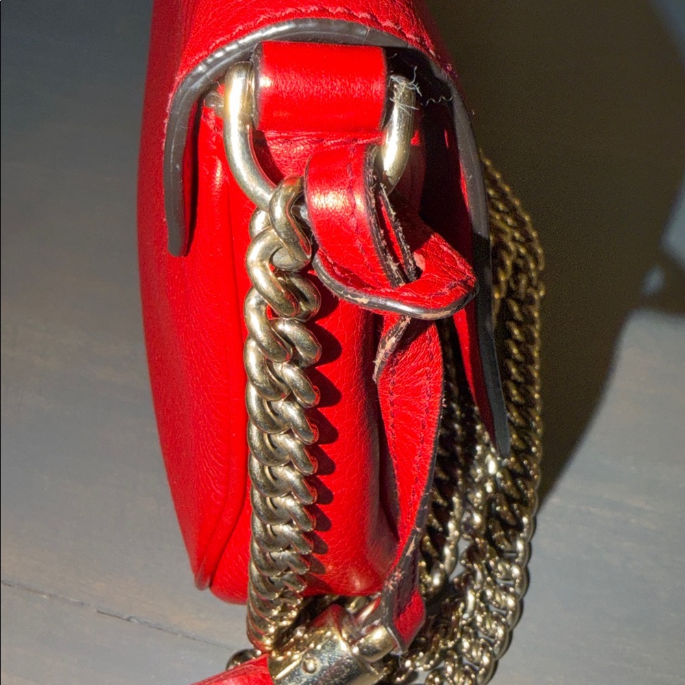 Gucci Scarlet Leather OTS Bag with Gold Chain - Picture 13 of 17